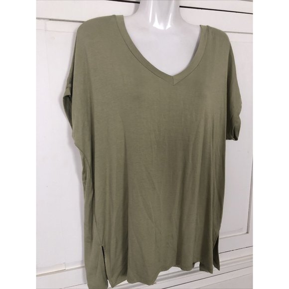 T Tahari Short Sleeve Rayon Tshirt Small Oversized NEW - Picture 2 of 7